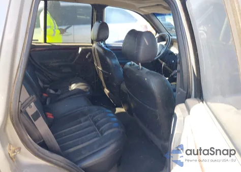 2000 Jeep Grand Cherokee Limited from USA, damaged, VIN 1J4G258NXYC301627